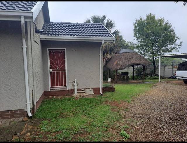 3 BEDROOM HOUSE FOR SALE IN EDLEEN